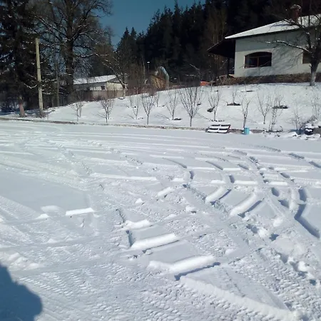 Ali Baba I 40 Razboinika Guest house *